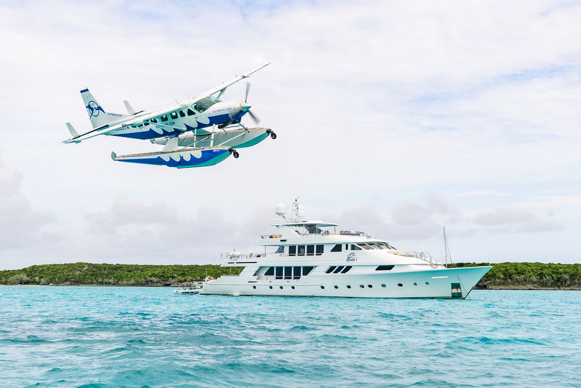 Charter Flights to Palm Beach International Boat Show 2025